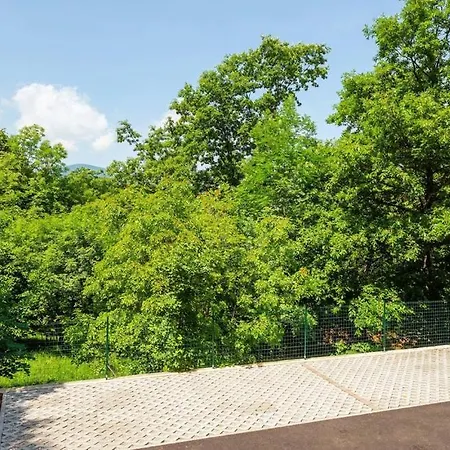 Apartment Birdsong Getaway Jurdani